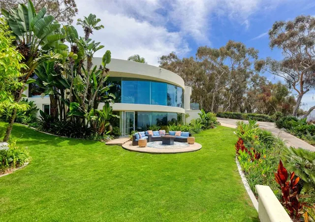 Photo 4 of Single family home for sale at 9090 La Jolla Shores Ln, La Jolla, CA 92037 | MLS# 260020799SD | Listing updated on 2026-09-13