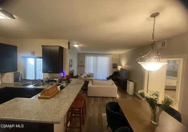 Listing Photo 4 - Condo for sale in building located at 2394 Pleasant Wy, Thousand Oaks, CA 91362 - Unit #C