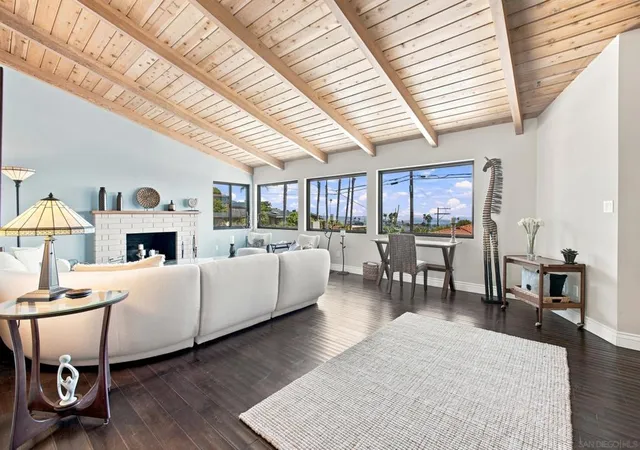 Photo 3 of Single family home for sale at 1044 Avenida Amantea, La Jolla, CA 92037 | MLS# 260020804SD | Listing updated on 2026-09-22