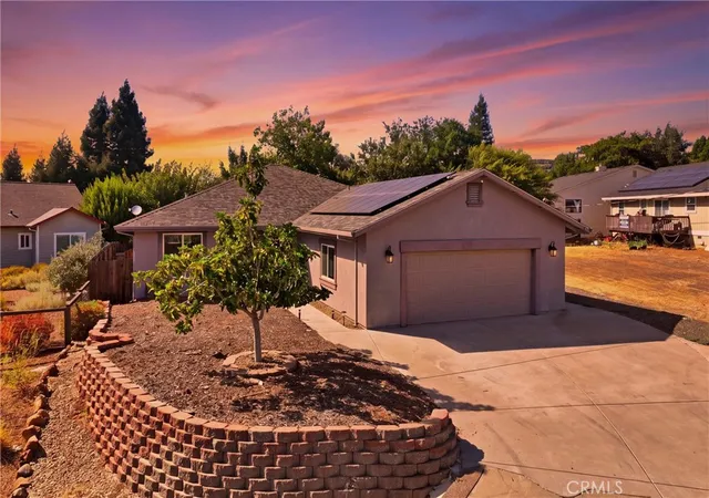 Photo 3 of Single family home for sale at 19527 Stonegate, Hidden Valley Lake, CA 95467 | MLS# LC26186105 | Listing updated on 2026-10-08