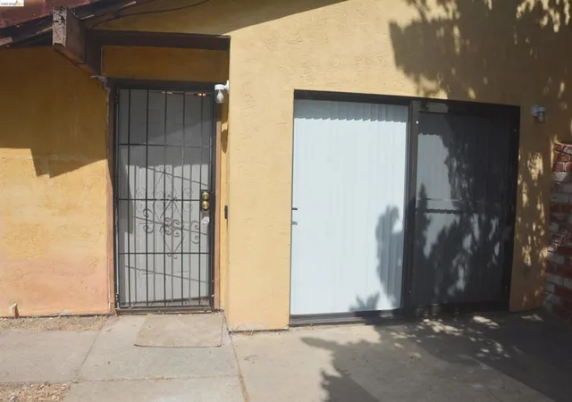 Photo 3 of Sale Pending at 2522 Cathy Ct, Antioch, CA 94509 | MLS# 41146100 | Listing updated on 2026-10-09