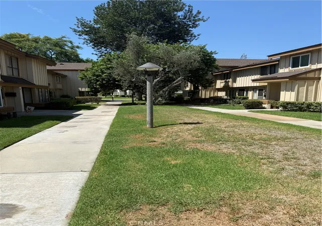 Photo 2 of Townhouse for sale at 9614 Karmont, South Gate, CA 90280 | MLS# DW26186249 | Listing updated on 2026-10-08