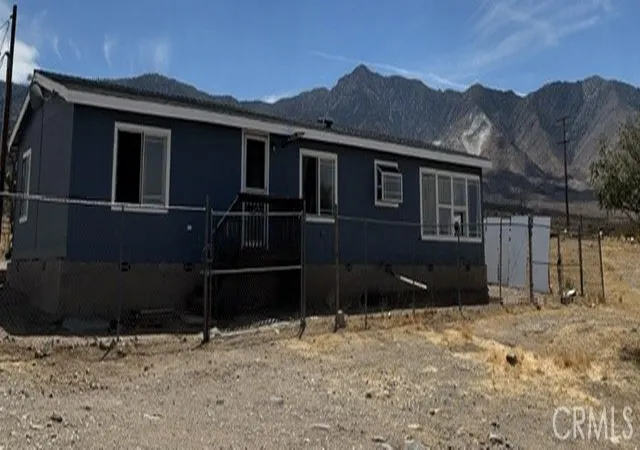 Photo 3 of Single family home for sale at 31616 Emerald Rd, Lucerne Valley, CA 92356 | MLS# HD26185793 | Listing updated on 2026-09-03