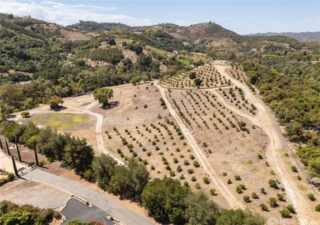 Photo 3 of Land for sale at 0 Apn: 937060013, 937050019, Temecula, CA 92590 | MLS# IG26186090 | Listing updated on 2026-10-30