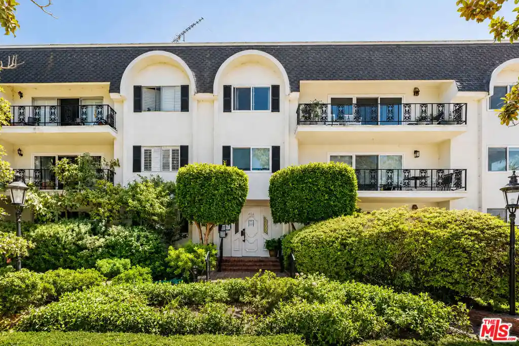 Listing Photo 14 - Condo for sale in 404 San Vicente Blvd located at 404 San Vicente Blvd, Santa Monica, CA 90402 - Unit #204
