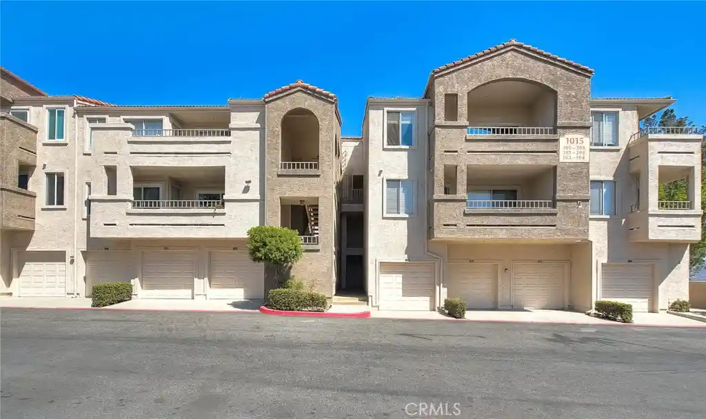 Listing Photo 1 - Condo for sale in 1015 La Terraza located at 1015 La Terraza, Corona, CA 92879 - Unit #304