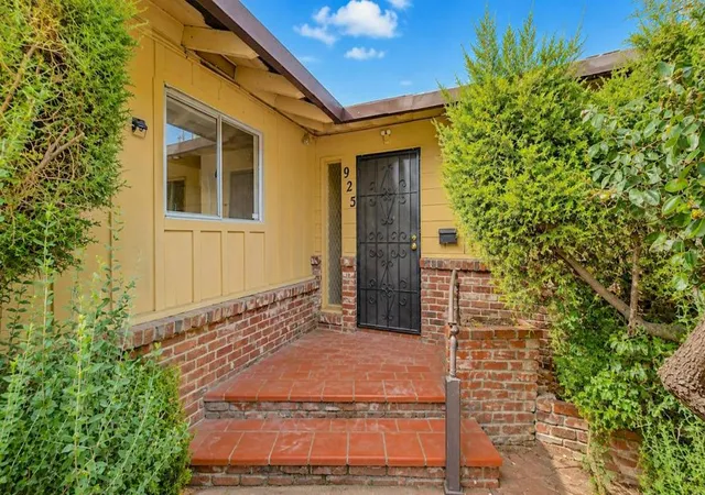 Photo 4 of Single family home for sale at 925 5Th St, Lincoln, CA 95648 | MLS# ML82058957 | Listing updated on 2026-10-12