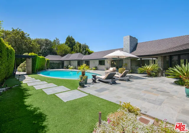Photo 1 of Single family home for sale at 3035 Lake Glen Dr, Beverly Hills, CA 90210 | MLS# 26876963 | Listing updated on 2026-09-13