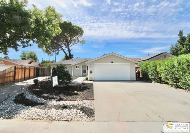 Photo 3 of Single family home for sale at 4566 Freeway Cir, Sacramento, CA 95841 | MLS# 26876949PS | Listing updated on 2026-10-05
