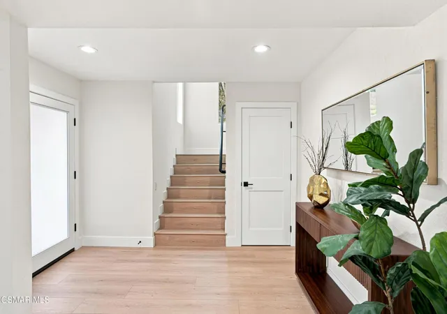 Photo 3 of Single family home for sale at 6022 Cielo Vista Ct, Camarillo, CA 93012 | MLS# 226004065 | Listing updated on 2026-10-07