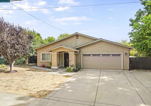 Photo 2 of Single family home for sale at 700 Pinedale Ave, Sacramento, CA 95838 | MLS# 41146122 | Listing updated on 2026-09-25
