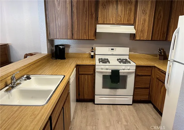 Photo 3 of Condo for sale at 25652 Rimgate #14A, Lake Forest, CA 92630 | MLS# OC26186300 | Listing updated on 2026-10-11