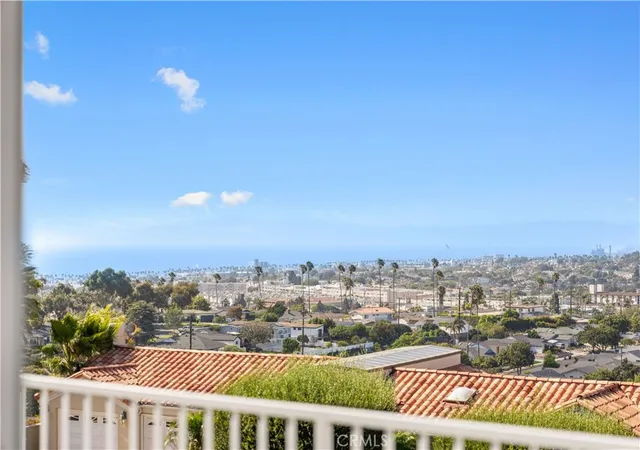 Photo 3 of Single family home for sale at 444 Via El Chico, Redondo Beach, CA 90277 | MLS# WS26186301 | Listing updated on 2026-10-10