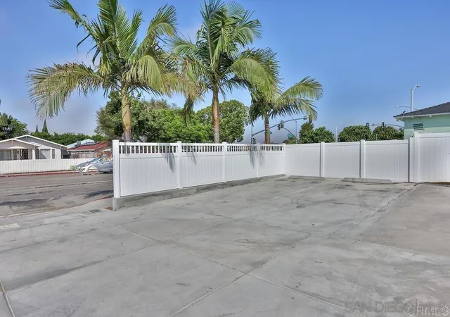 Photo 3 of Multi family home for sale at 605 Fourth Ave, Chula Vista, CA 91910 | MLS# 260020825SD | Listing updated on 2026-09-24