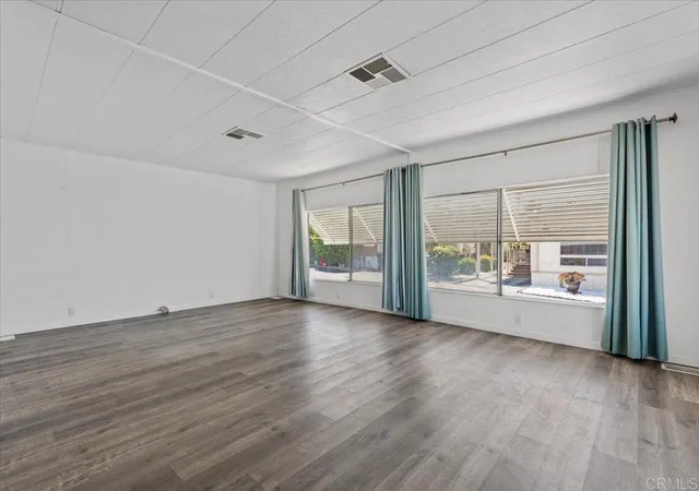 Photo 3 of Manufactured home for sale at 718 Sycamore Ave #109, Vista, CA 92083 | MLS# NDP2608001 | Listing updated on 2026-10-09