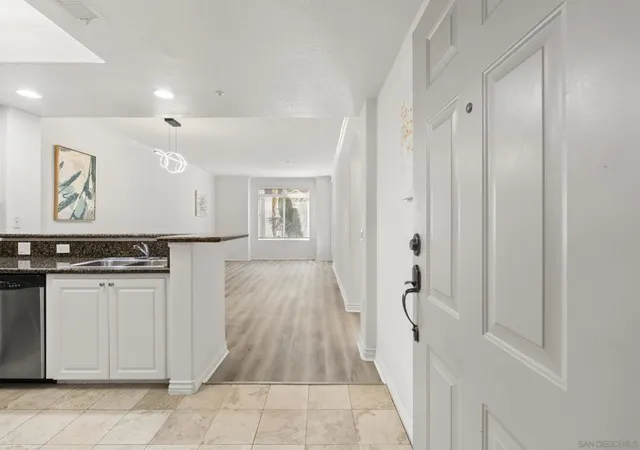 Photo 3 of Condo for sale at 9263 Regents Rd #B204, La Jolla, CA 92037 | MLS# 260020828SD | Listing updated on 2026-09-27
