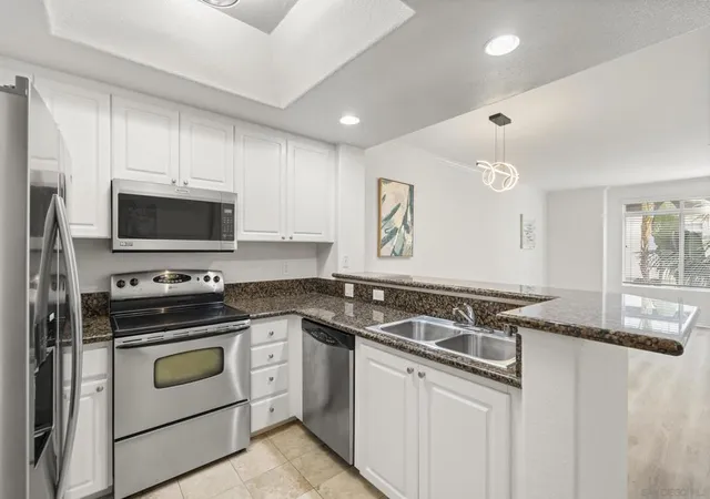 Photo 4 of Condo for sale at 9263 Regents Rd #B204, La Jolla, CA 92037 | MLS# 260020828SD | Listing updated on 2026-09-27