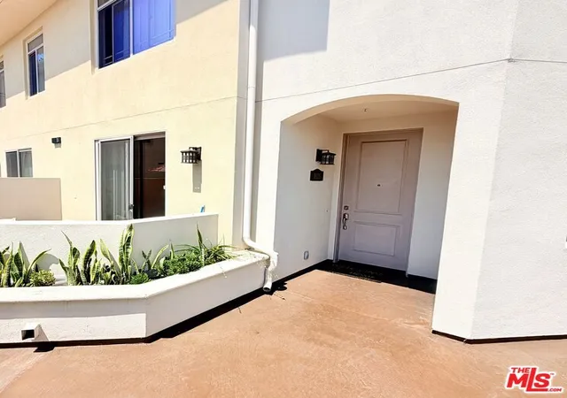 Photo 4 of Condo for sale at 1626 Gramercy Ave, Torrance, CA 90501 | MLS# 26877687 | Listing updated on 2026-10-06