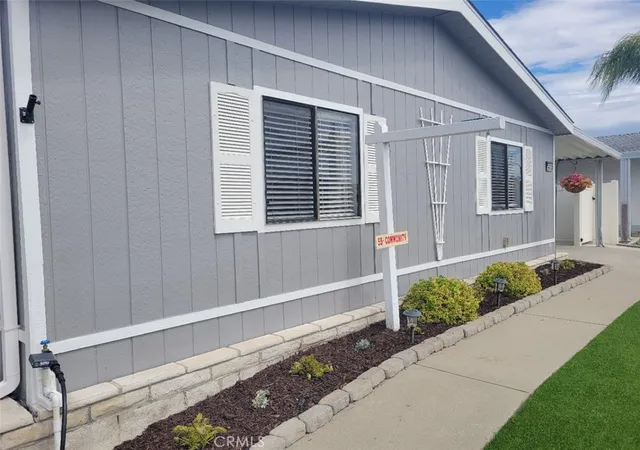 Photo 3 of Manufactured home for sale at 38070 Via La Colina, Murrieta, CA 92563 | MLS# SW26186649 | Listing updated on 2026-10-09