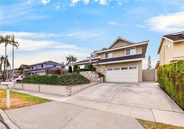 Photo 2 of Single family home for sale at 1701 Sunrise, Fullerton, CA 92833 | MLS# PW26186726 | Listing updated on 2026-09-13
