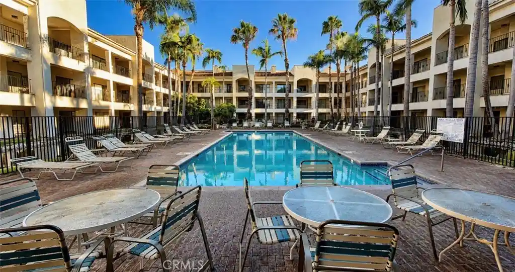 Listing Photo 14 - Condo for sale in 11630 Warner located at 11630 Warner, Fountain Valley, CA 92708 - Unit #510