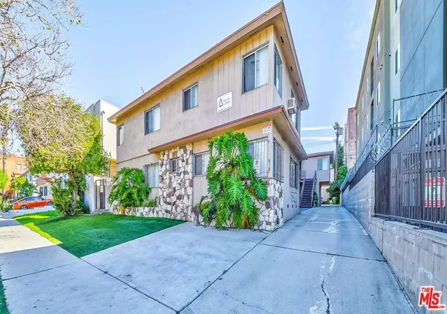 Photo 1 of Multi family home for sale at 838 S Gramercy Pl, Los Angeles, CA 90005 | MLS# 26878631 | Listing updated on 2026-10-09