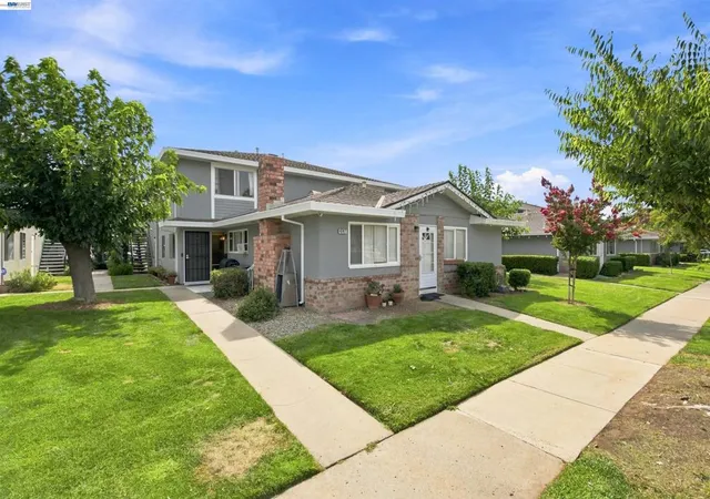 Photo 1 of Condo for sale at 4747 Capay Dr #2, San Jose, CA 95118 | MLS# 41146154 | Listing updated on 2026-09-01