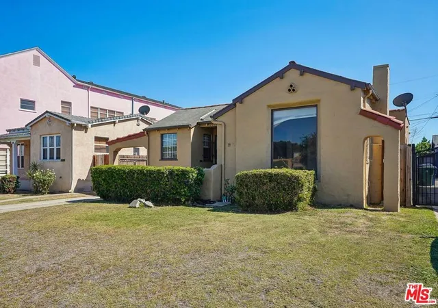 Photo 3 of Single family home for sale at 2022 W 83Rd St, Los Angeles, CA 90047 | MLS# 26876781 | Listing updated on 2026-09-16
