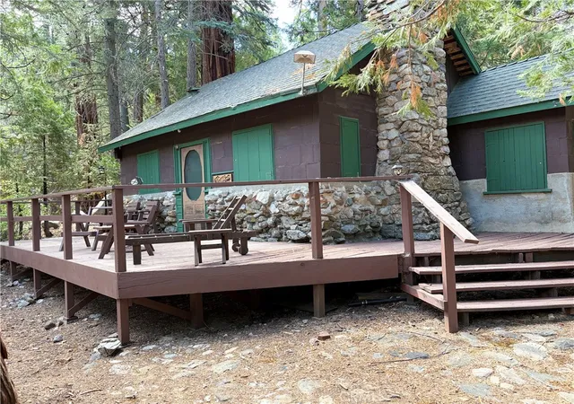 Single family home for sale at 16 South Fork Rd, Angelus Oaks, CA 92305 | MLS# IG26185031