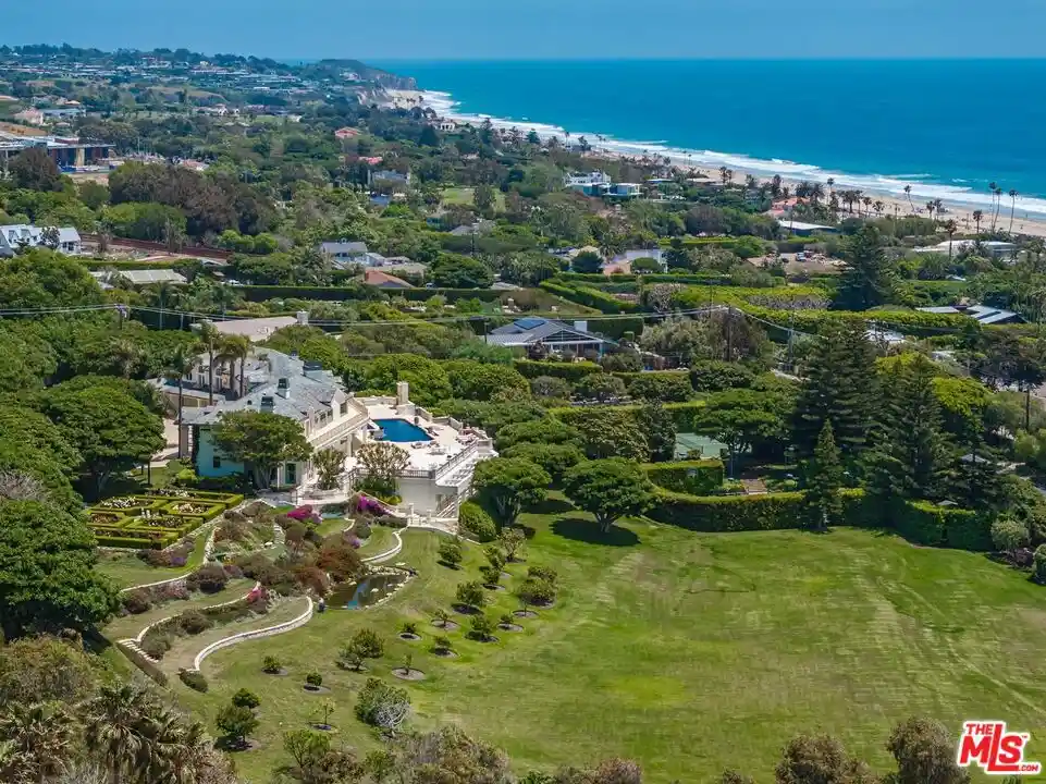 Photo 1 of Mansion for sale at 6051 Philip Ave, Malibu, CA 90265 | MLS# 26876935 | Listing updated on 2026-10-18
