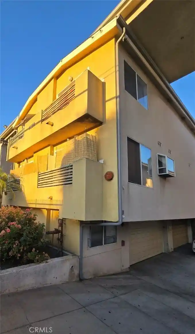 Condo for sale at 8780 Burnet #12, Los Angeles, CA 91343 | MLS# SR26186875