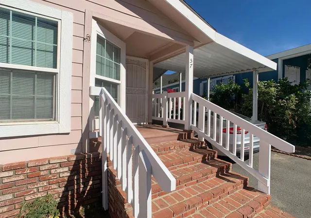 Photo 3 of Manufactured home for sale at 3505 Alpine Blvd Spc 57, Alpine, CA 91901 | MLS# 260020852SD | Listing updated on 2026-09-26
