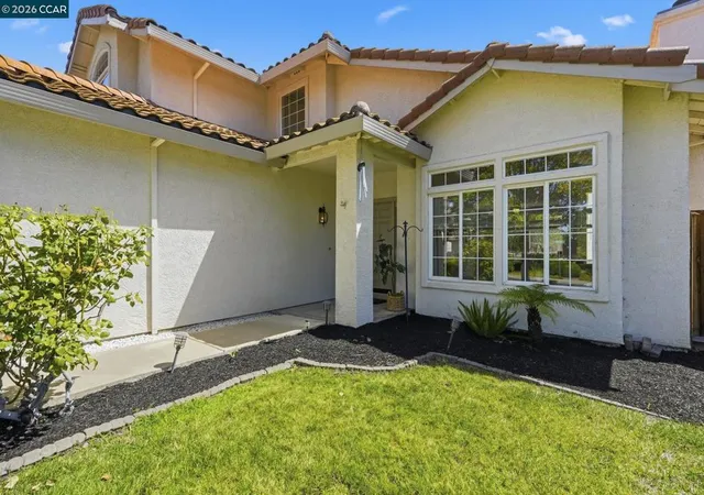 Photo 2 of Sale Pending at 4700 Hunter Peak Ct, Antioch, CA 94531 | MLS# 41146187 | Listing updated on 2026-09-30
