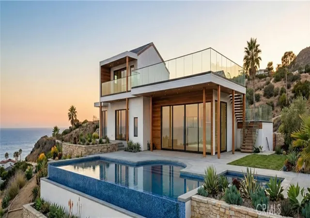 Photo 2 of Single family home for sale at 6771 Wandermere Rd, Malibu, CA 90265 | MLS# SR26180844 | Listing updated on 2026-09-21