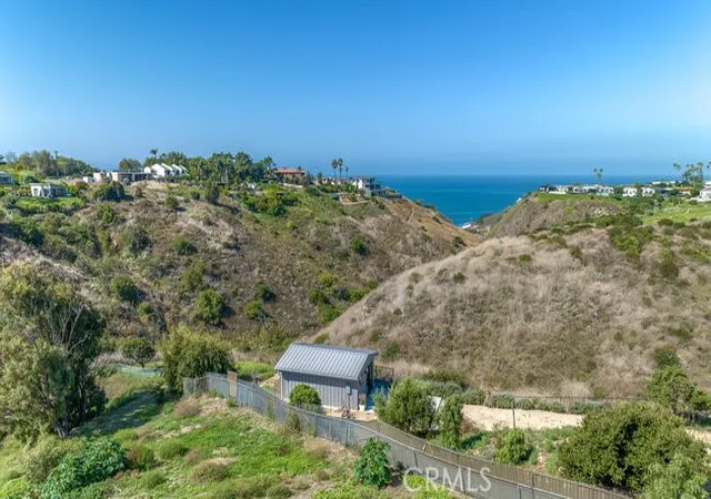Photo 3 of Single family home for sale at 6771 Wandermere Rd, Malibu, CA 90265 | MLS# SR26180844 | Listing updated on 2026-09-21