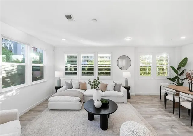 Photo 3 of Townhouse for sale at 1802 Midnight Cir, San Jose, CA 95133 | MLS# ML82059028 | Listing updated on 2026-10-12