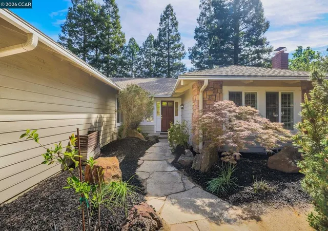 Photo 2 of Single family home for sale at 770 Highbridge Ln, Danville, CA 94526 | MLS# 41146201 | Listing updated on 2026-10-09
