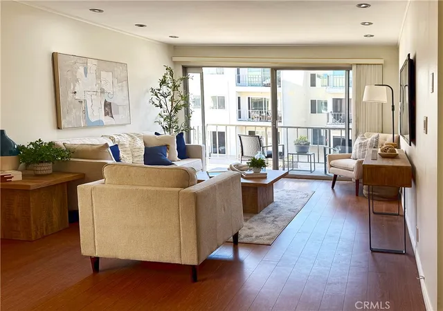 Photo 4 of Condo for sale at 1600 Ardmore #229, Hermosa Beach, CA 90254 | MLS# SB26186654 | Listing updated on 2026-10-11