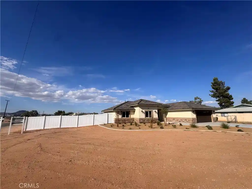 Photo 1 of Sale Pending at 21960 Ramona, Apple Valley, CA 92307 | MLS# IG26187149 | Listing updated on 2026-10-21