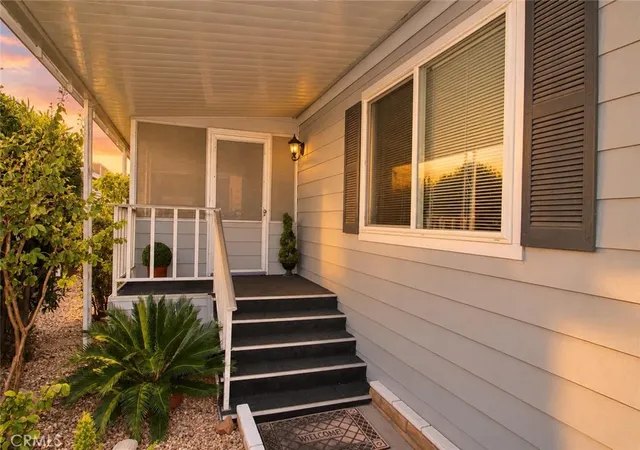 Photo 3 of Manufactured home for sale at 54999 Martinez Trl #55, Yucca Valley, CA 92284 | MLS# JT26186944 | Listing updated on 2026-10-10