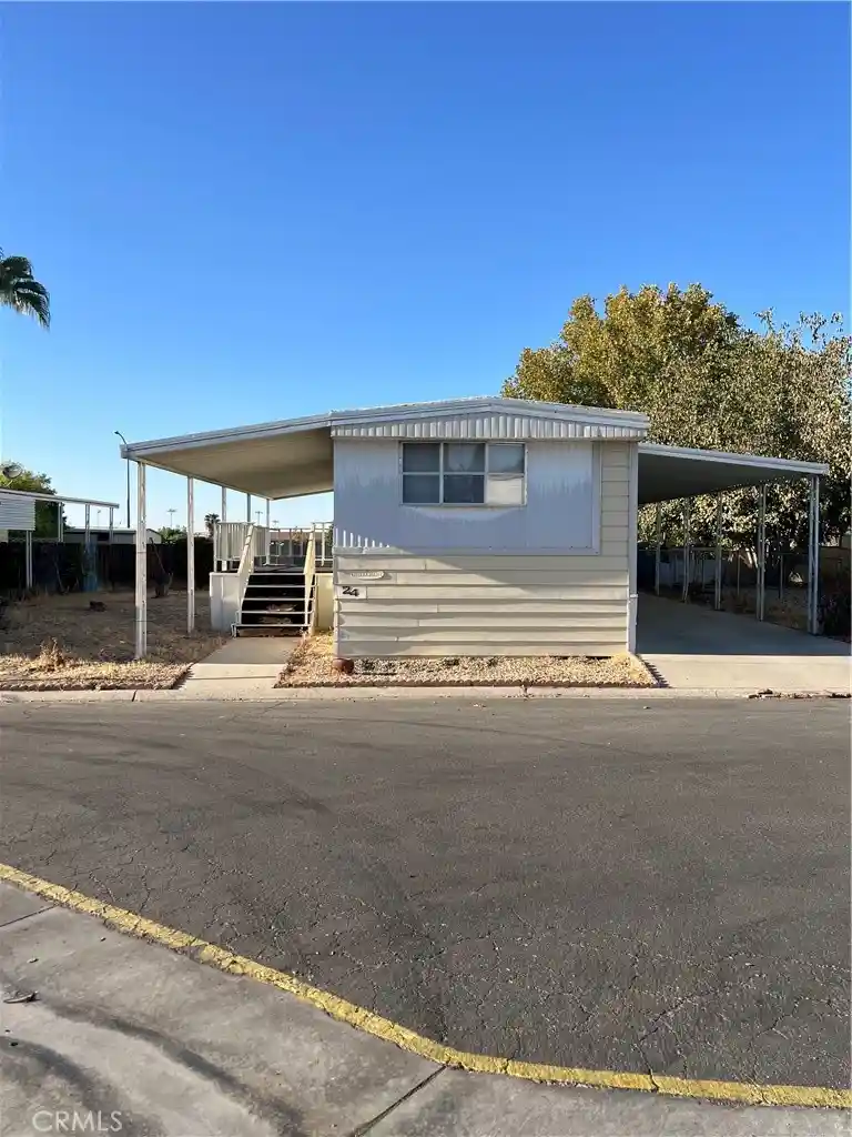 Photo 1 of Manufactured home for sale at 123 N 10th #24, Taft, CA 93268 | MLS# CV26185135 | Listing updated on 2026-10-26
