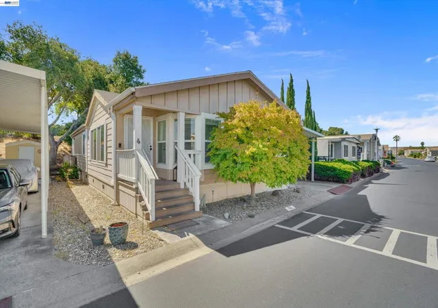 Photo 1 of Manufactured home for sale at 60 Palm Dr, Union City, CA 94587 | MLS# 41146231 | Listing updated on 2026-09-22