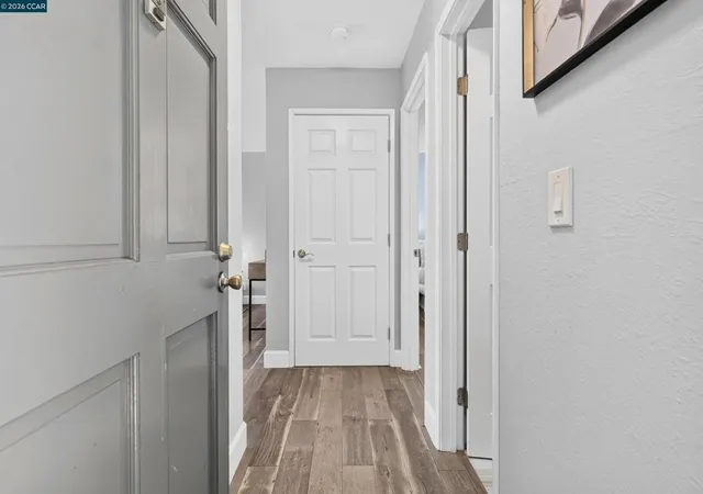 Listing Photo 4 - Condo for sale in building located at 5318 Ridgeview Cir, El Sobrante, CA 94803 - Unit #5