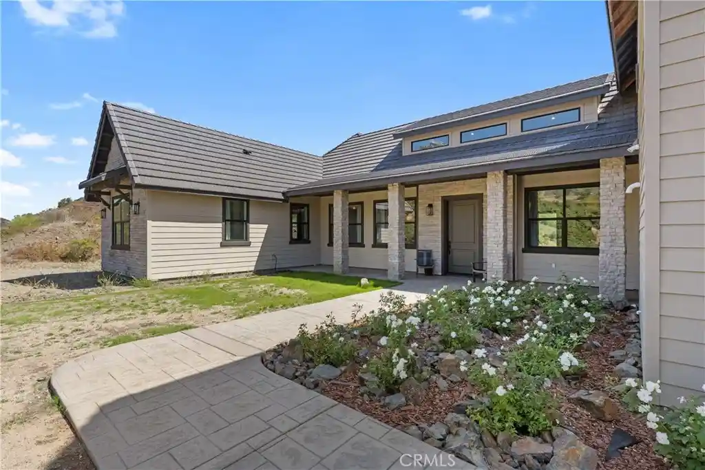 Photo 1 of Single family home for sale at 43843 Mountain Run Cir, Temecula, CA 92590 | MLS# SW26187179 | Listing updated on 2026-10-28