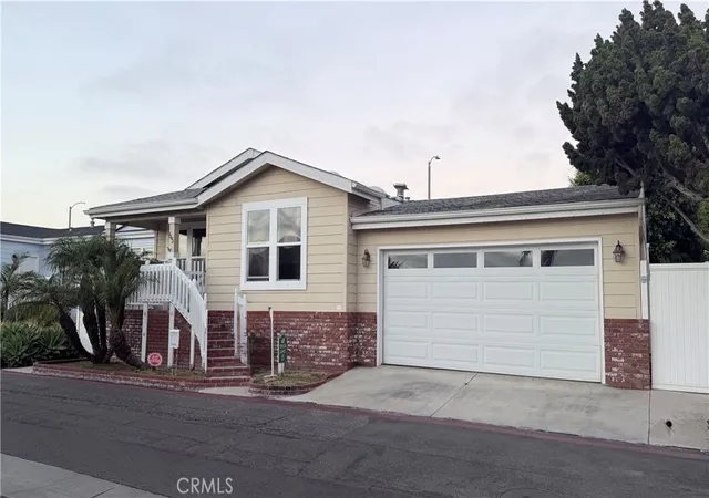 Photo 2 of Manufactured home for sale at 20701 Beach Blvd #65, Huntington Beach, CA 92646 | MLS# PW26187302 | Listing updated on 2026-09-25