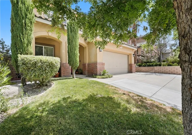 Photo 2 of Single family home for sale at 37318 Queen Anne Pl, Palmdale, CA 93551 | MLS# SR26185404 | Listing updated on 2026-10-04