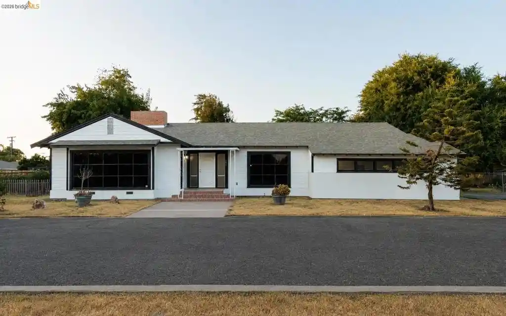Single family home for sale at 392 W Grand Ave, Porterville, CA 93257 | MLS# 41146243
