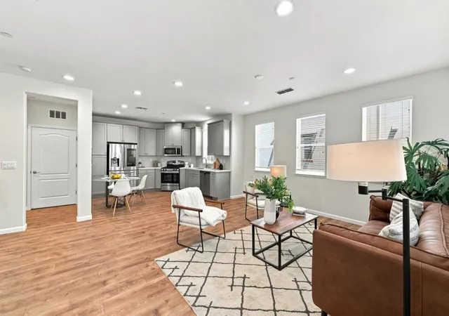 Listing Photo 5 - Condo for sale in building located at 2733 Sorano Ct, San Jose, CA 95111 - Unit #6