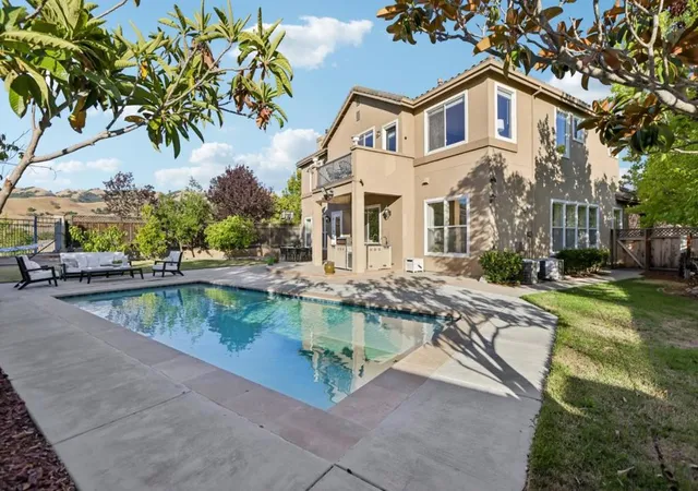 Photo 2 of Sale Pending at 6039 La Spezia Pl, San Jose, CA 95138 | MLS# ML82059089 | Listing updated on 2026-10-06