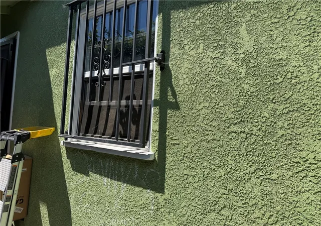 Photo 2 of Single family home for sale at 126 N Magnolia Ct, Compton, CA 90220 | MLS# CV26187473 | Listing updated on 2026-10-30